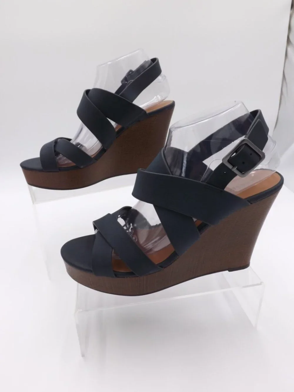 Indigo Rd. Sandals Women's Size 9M Navy/Brown Platform Wedge Stappy